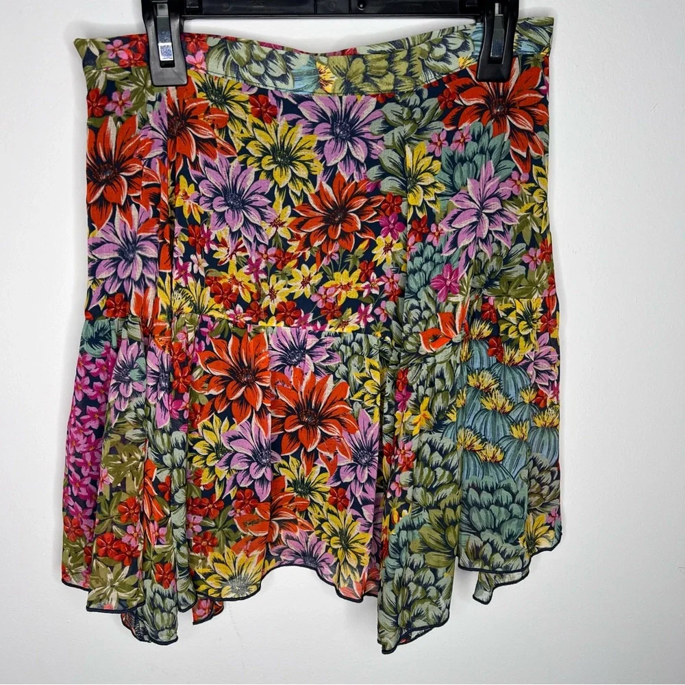 A27 Urban‎ Outfitters Floral Succulent Mini Skirt